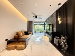 Belysa (D18), Condominium #587731971